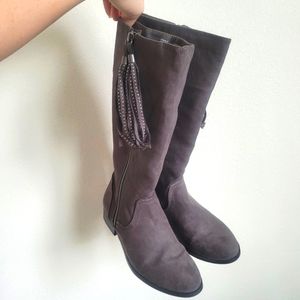 Steve Madden Grey Boots